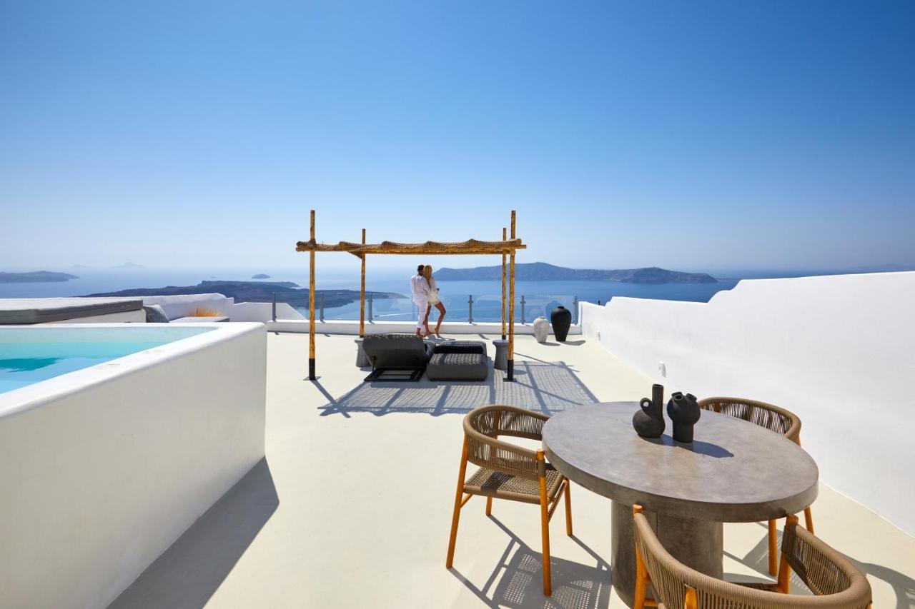 U & Me Suites Fira  Ngoại thất bức ảnh