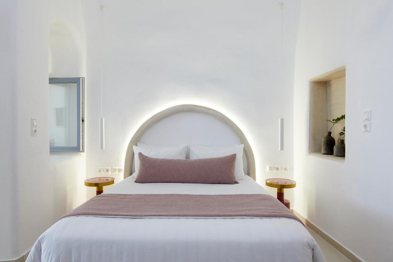 U & Me Suites Fira  Ngoại thất bức ảnh