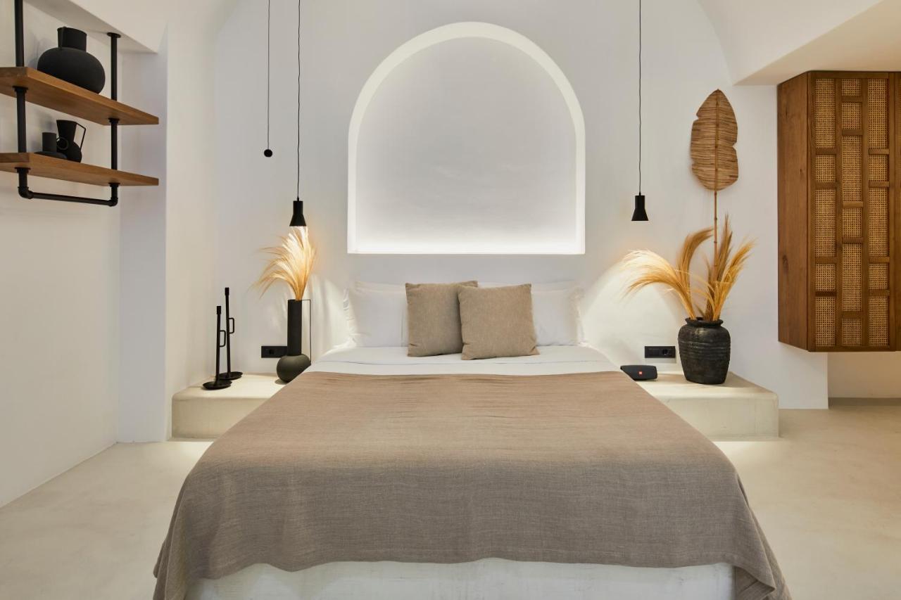 U & Me Suites Fira  Ngoại thất bức ảnh