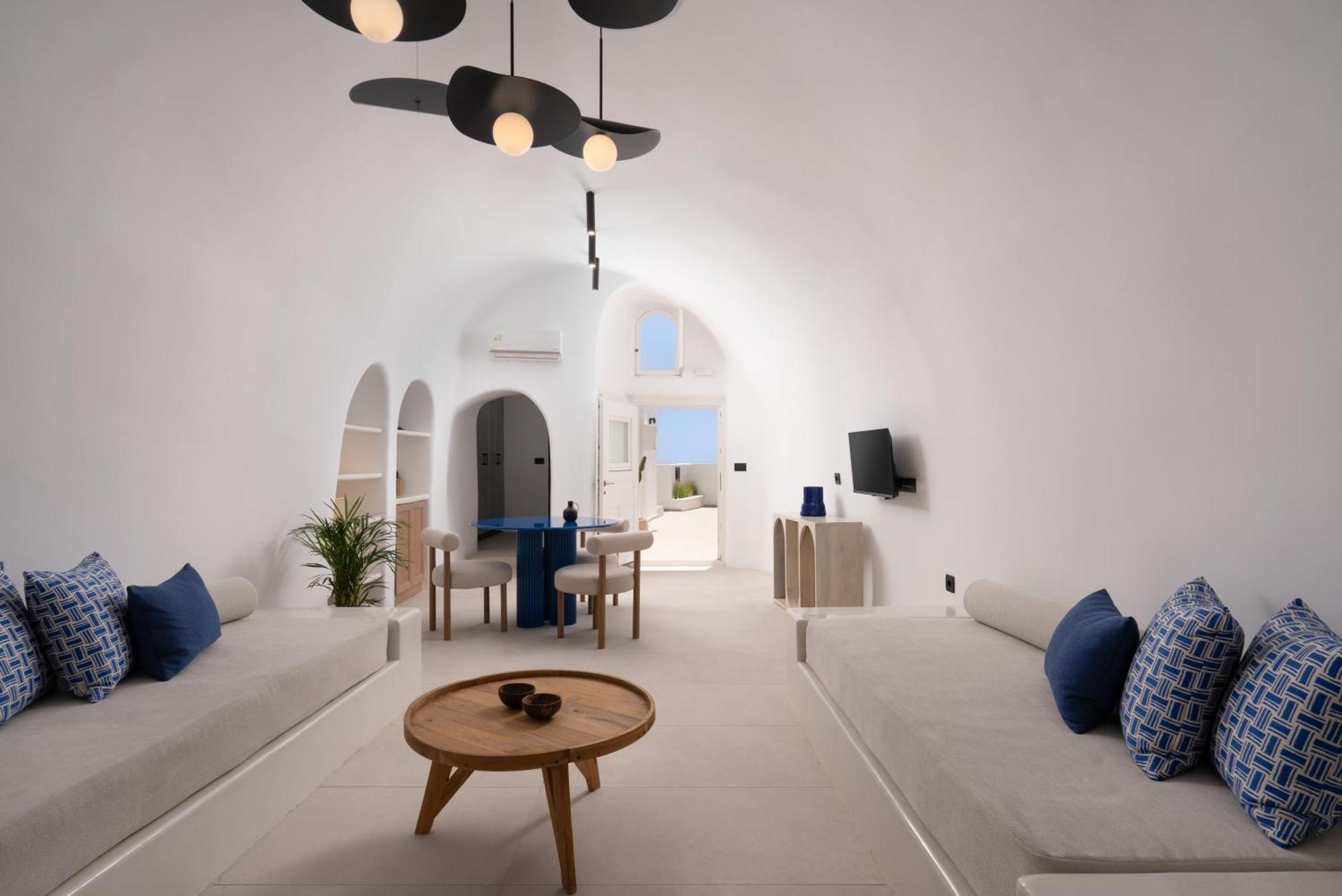 U & Me Suites Fira  Ngoại thất bức ảnh